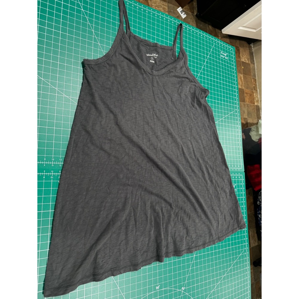 Universal Thread Womens XL Charcoal Gray V-Neck Spaghetti Strap Slub Tank Top